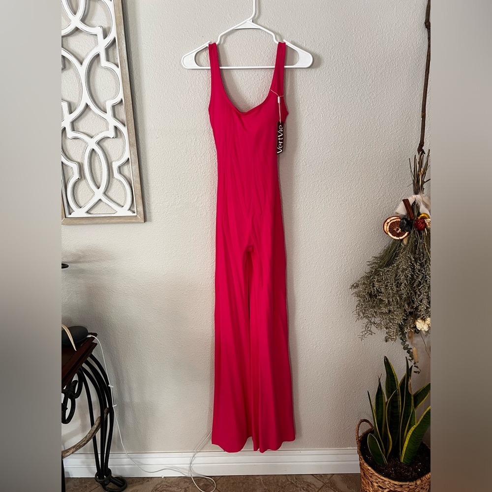 NWT Vertvie Flare Yoga Jumpsuit